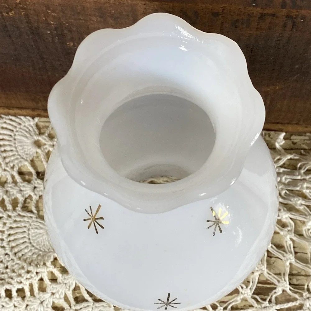 VTG MCM Atomic Gold Starburst Milk Glass Hurricane Lamp Shade Scalloped Top Mint